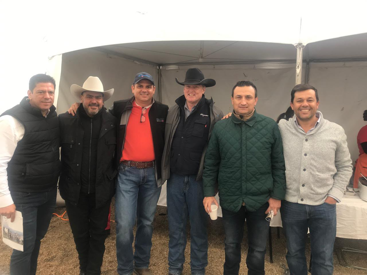Equipo de SERTEG junto a aliados del sector